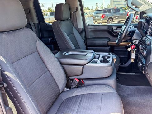 Used 2020 Chevrolet Silverado 1500 LT AWD/4WD image 36
