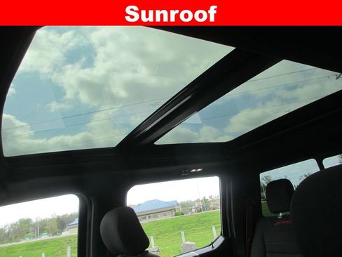 Used 2019 Ford F150 XLT w/ Equipment Group 302A Luxury image 19