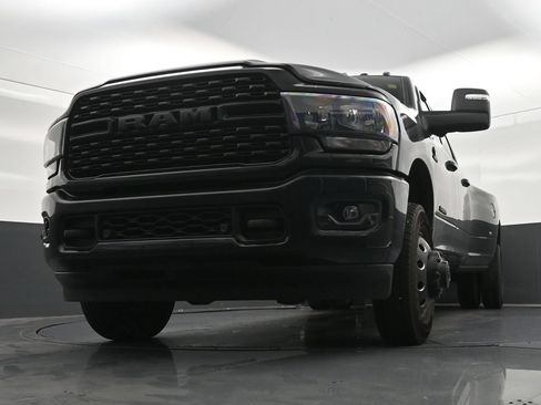 Used 2024 RAM 3500 Big Horn w/ Night Edition AWD/4WD image 30