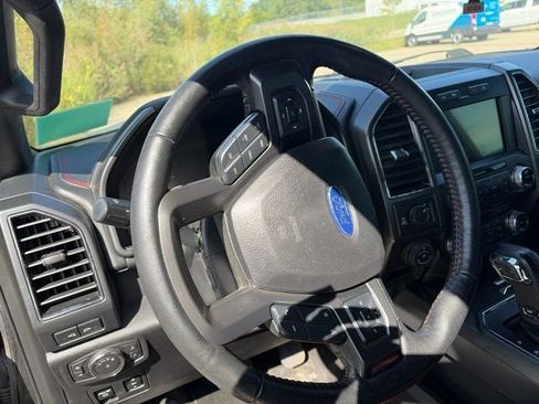 Used 2018 Ford F150 Lariat w/ Equipment Group 502A Luxury AWD/4WD image 11