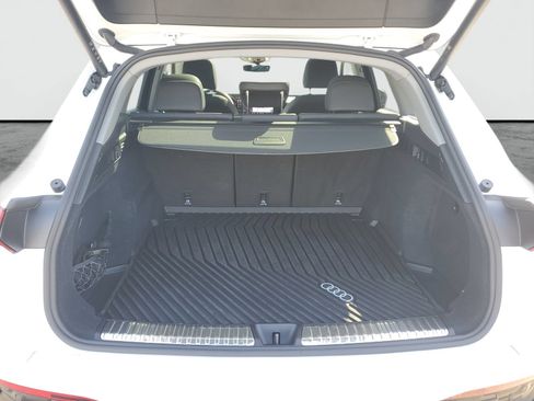 Used 2025 Audi Q5 Premium w/ Convenience Package AWD/4WD image 8