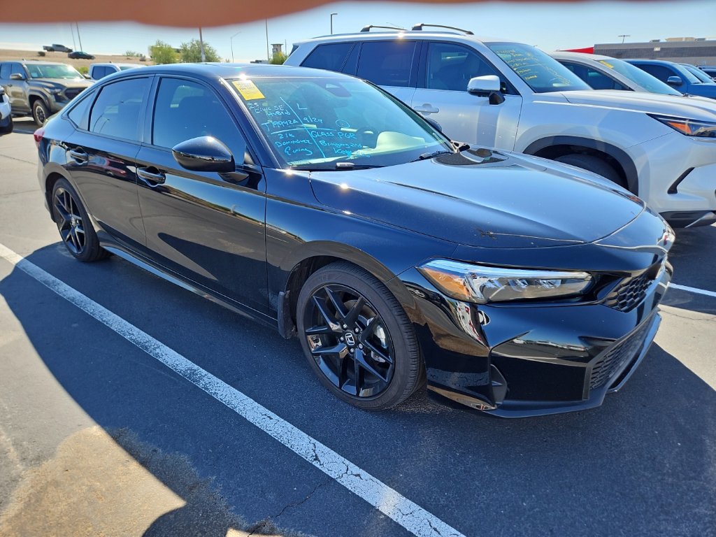 Used 2025 Honda Civic Sport image 4