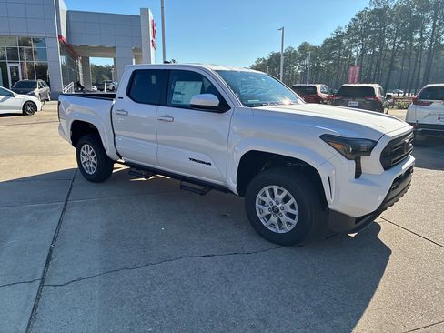 New 2026 Toyota Tacoma SR5 image 9