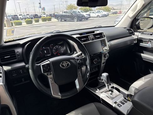 Used 2020 Toyota 4Runner SR5 Premium w/ Moonroof Package AWD/4WD image 16