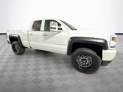 Used 2016 Chevrolet Silverado 1500 LT w/ All Star Edition AWD/4WD image 8