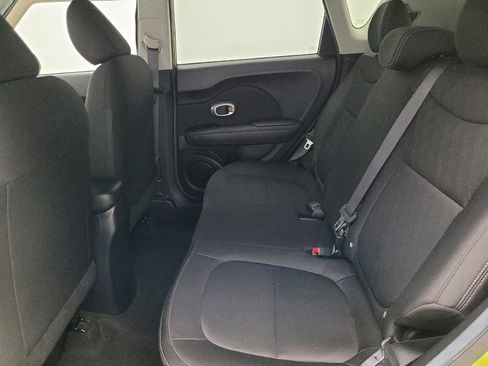 Used 2015 Kia Soul image 18