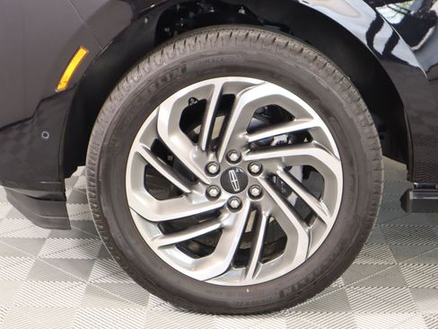 Used 2025 Lincoln Navigator L Reserve image 20