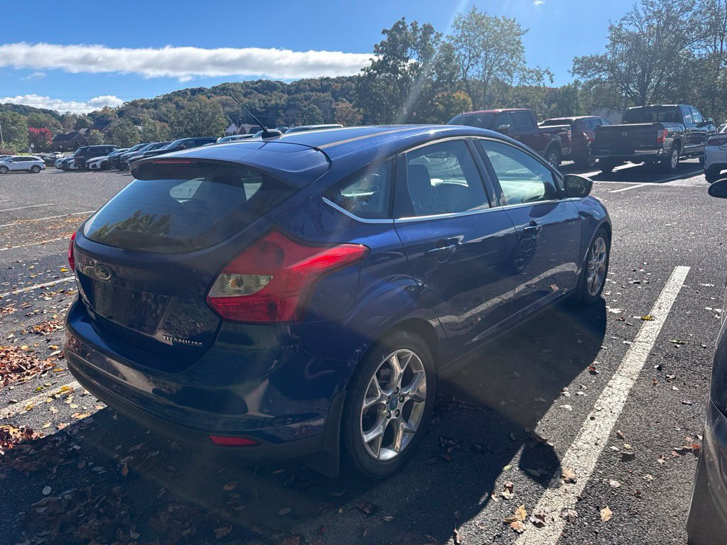 Used 2012 Ford Focus Titanium FWD image 4