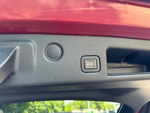 Certified 2021 Chevrolet Equinox LT AWD/4WD image 24