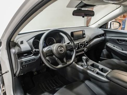 Used 2024 Nissan Sentra S image 3