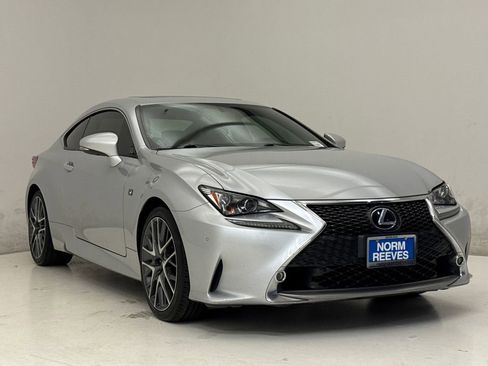 Used 2016 Lexus RC 200t RWD image 4