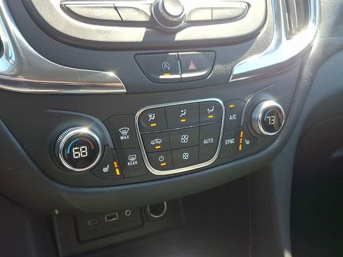 Used 2023 Chevrolet Equinox LT image 14