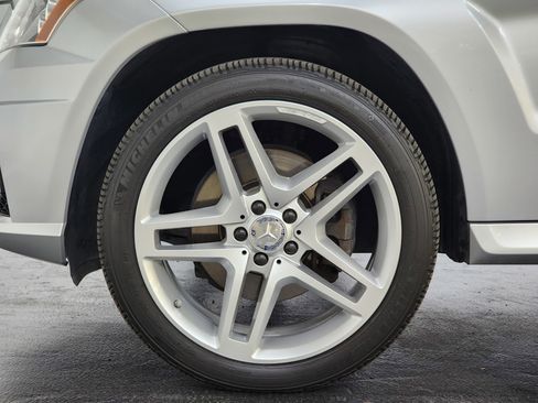 Used 2011 Mercedes-Benz GLK 350 4MATIC image 26