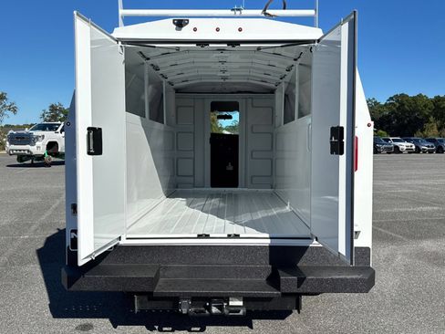 New 2025 GMC Savana 3500 w/ Power Convenience Package RWD image 35
