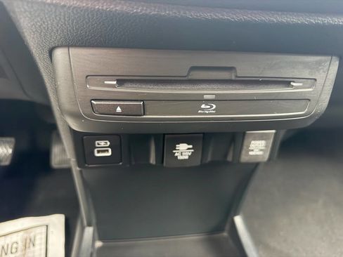 Used 2023 Honda Odyssey Touring image 17