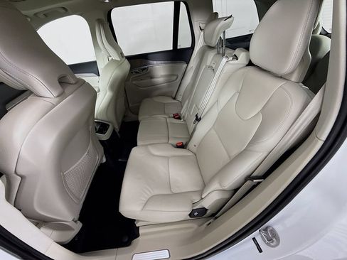 Used 2024 Volvo XC90 T8 Plus w/ Protection Package Premier AWD/4WD image 24