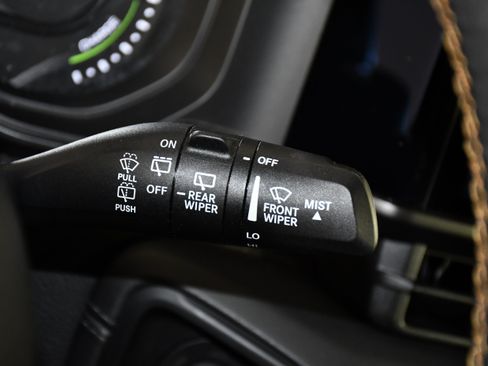 Used 2024 Jeep Wrangler Unlimited Sahara AWD/4WD image 23