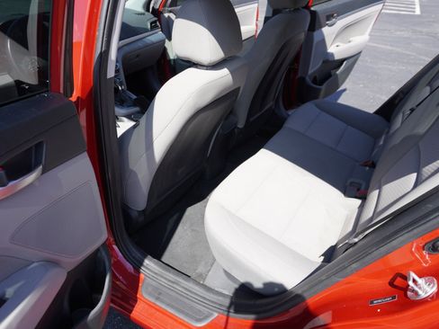 Used 2020 Hyundai Elantra Value Edition image 24