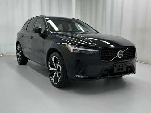 Used 2025 Volvo XC60 B5 Ultra w/ Climate Package AWD/4WD image 1