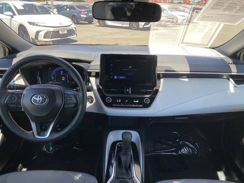 Certified 2026 Toyota Corolla SE FWD image 29