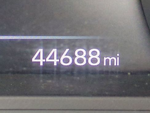 Used 2021 Genesis G70 2.0T image 25