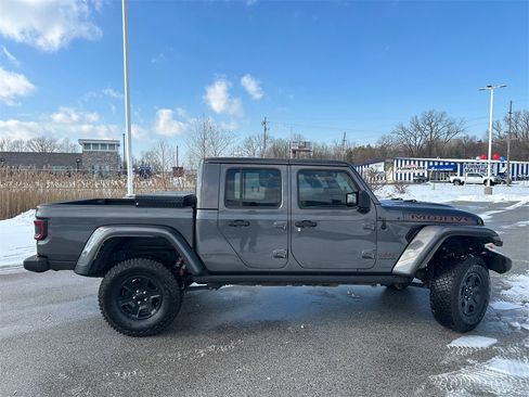 Used 2023 Jeep Gladiator Mojave w/ Cold Weather Group image 2