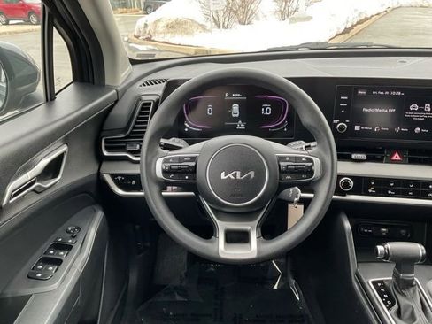 Used 2024 Kia Sportage LX image 15