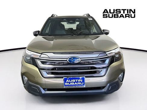 New 2026 Subaru Forester Premium AWD/4WD image 3