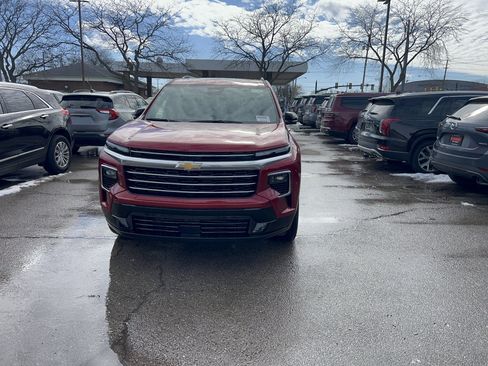 New 2026 Chevrolet Traverse High Country w/ LPO, Floor Liner Package image 2