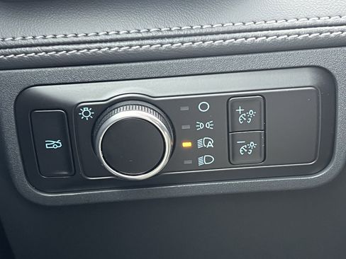 Used 2025 Ford Mustang GT Premium image 30