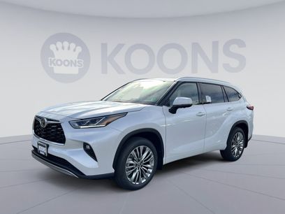 New 2026 Toyota Highlander Platinum