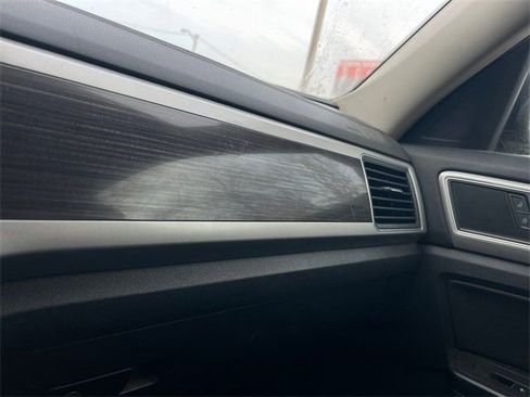 Used 2019 Volkswagen Atlas SE image 17