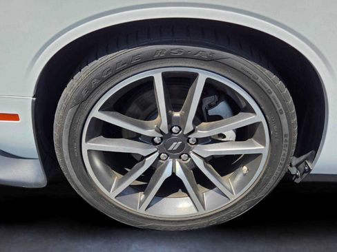 Used 2023 Dodge Challenger R/T RWD image 9
