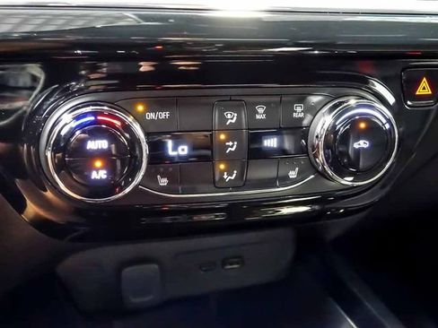 Certified 2024 Chevrolet Trax RS w/ Driver Confidence Package FWD image 23