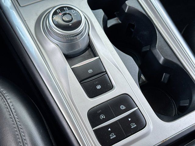 Used 2023 Ford Explorer XLT w/ Equipment Group 202A RWD image 19
