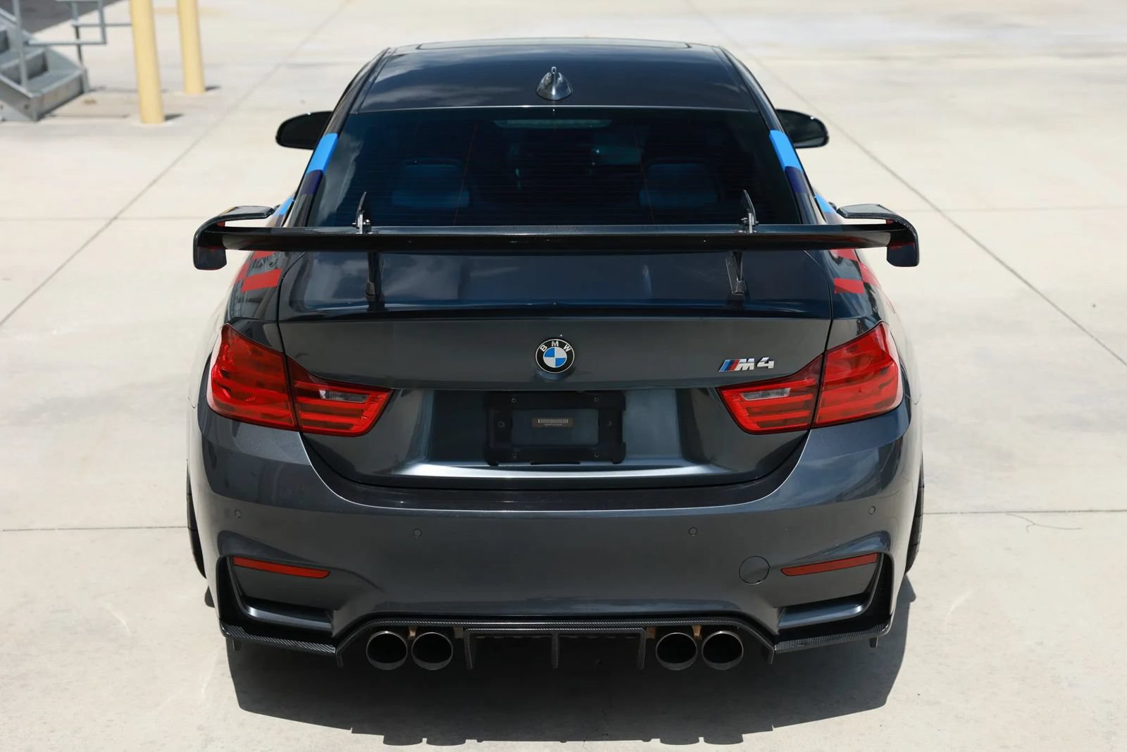 Used 2015 BMW M4 Coupe RWD image 5