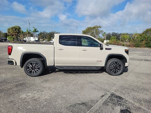 New 2026 GMC Sierra 1500 AT4 w/ AT4 Premium Package image 4