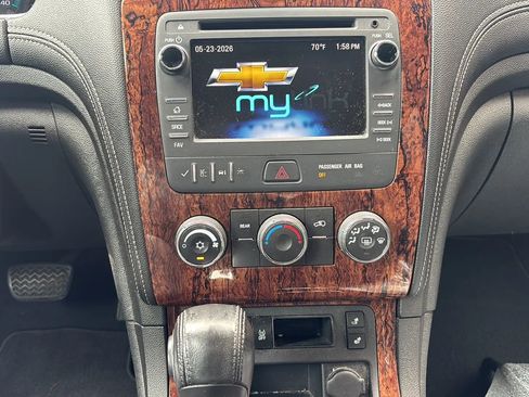 Used 2013 Chevrolet Traverse LT w/ All-Star Edition FWD image 25