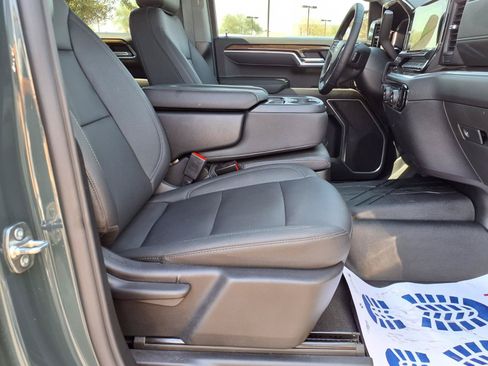 Used 2026 Chevrolet Silverado 1500 LT w/ Leather Package AWD/4WD image 11