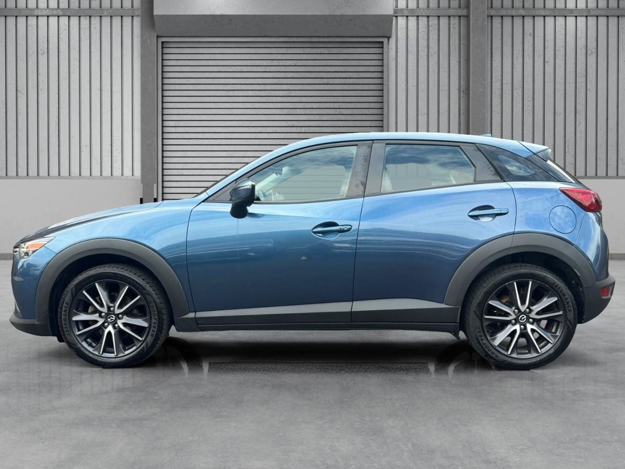 Used 2018 MAZDA CX-3 Touring AWD/4WD image 2