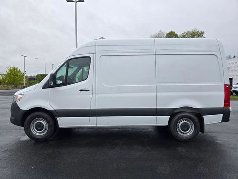 New 2026 Mercedes-Benz Sprinter 144 Cargo image 3