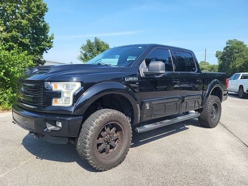 Used 2016 Ford F150 Lariat w/ Equipment Group 502A Luxury AWD/4WD image 4