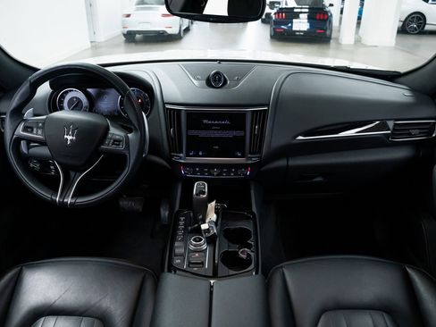 Used 2021 Maserati Levante S image 9