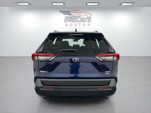 Used 2021 Toyota RAV4 XLE w/ Convenience Package AWD/4WD image 5