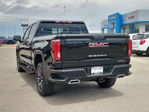 Used 2023 GMC Sierra 1500 AT4 w/ Technology Package AWD/4WD image 8