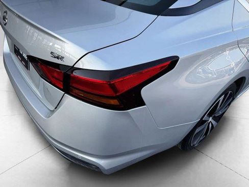 Used 2021 Nissan Altima 2.5 SR FWD image 13