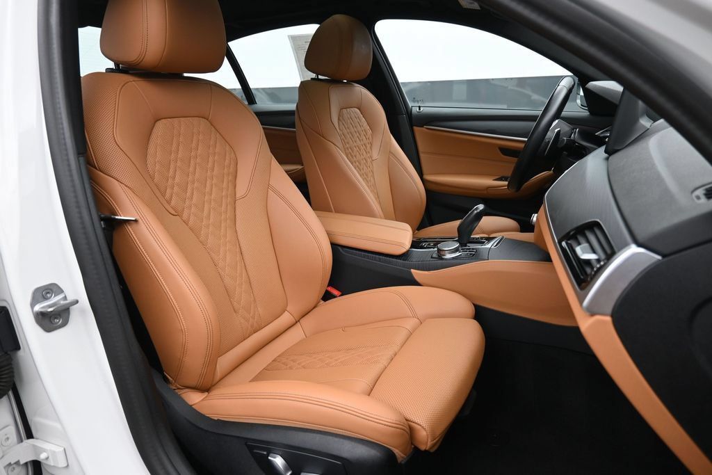 Used 2023 BMW 530i xDrive w/ M Sport Package AWD/4WD image 27