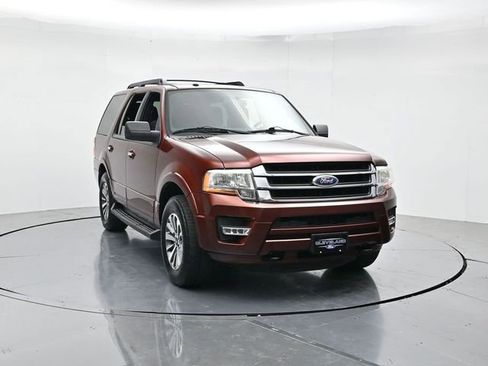 Used 2017 Ford Expedition XLT AWD/4WD image 5