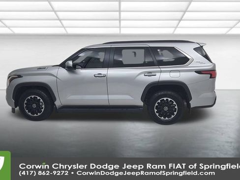 Used 2024 Toyota Sequoia SR5 image 9