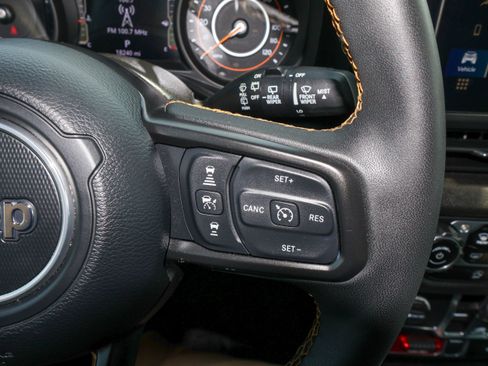Used 2024 Jeep Wrangler Unlimited Sport AWD/4WD image 25